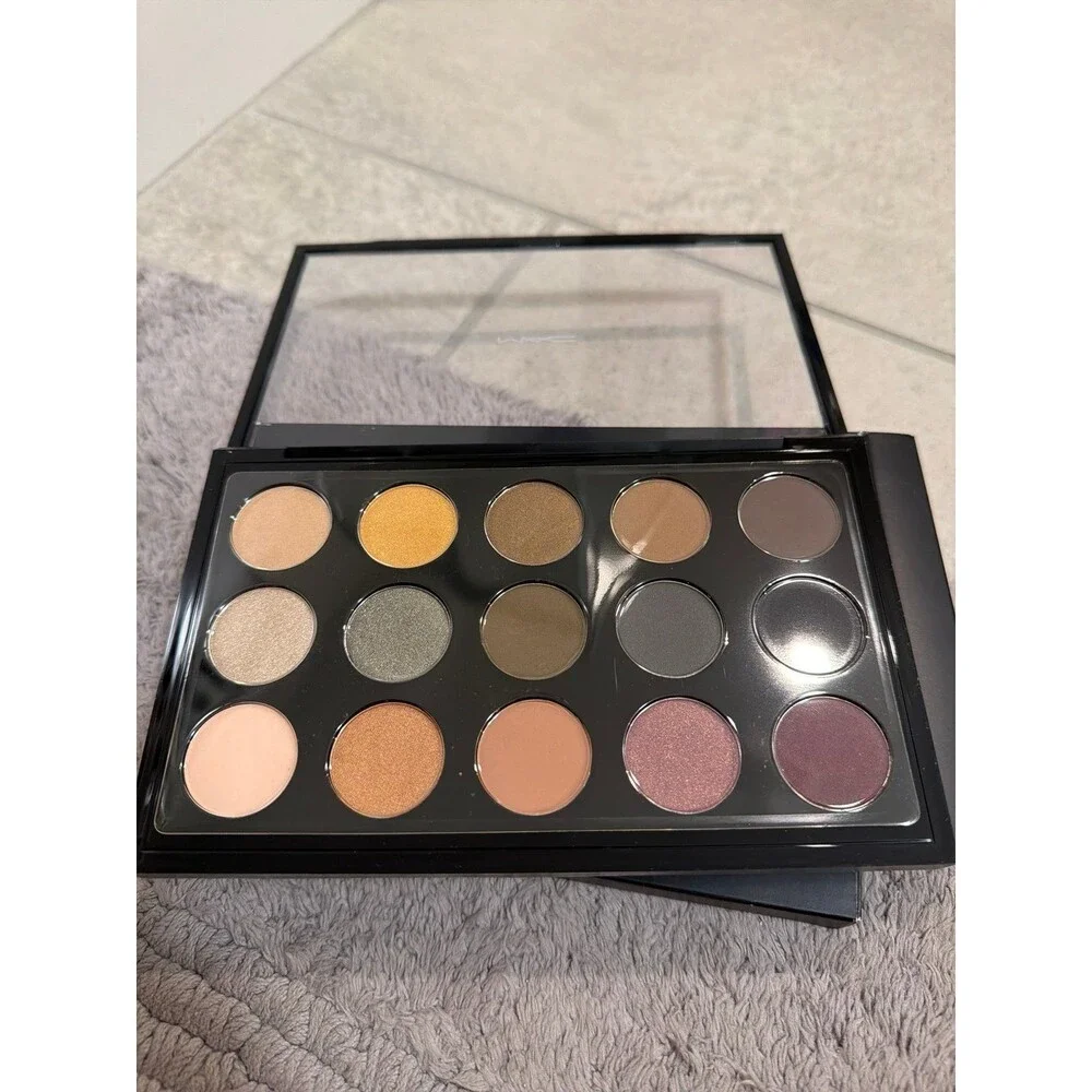 Brand new mac 15 eyeshadow mellow moderns